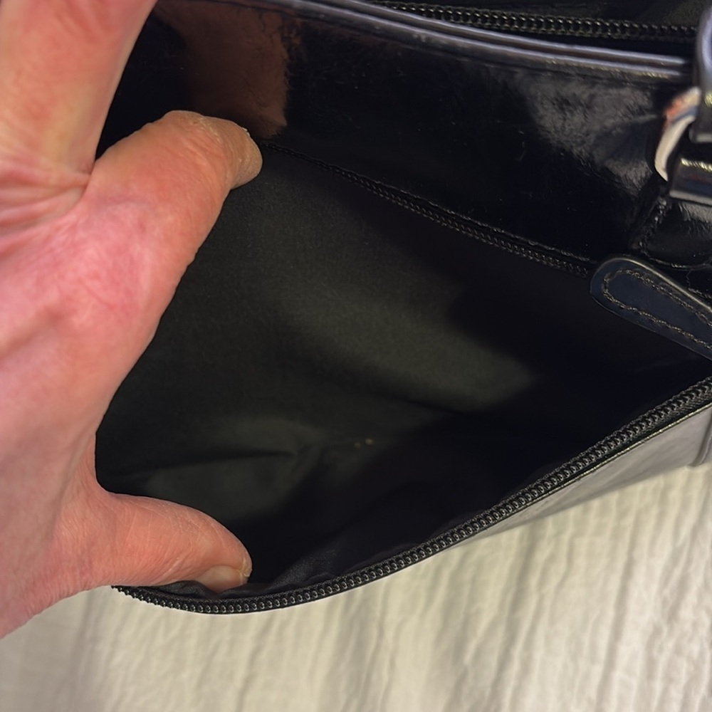 Giani Bernini Black Leather Tote Bag. - Picture 8 of 8